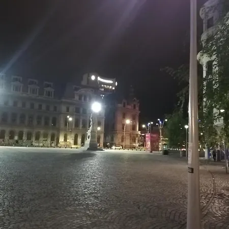 Appartamento Universitate Bucarest